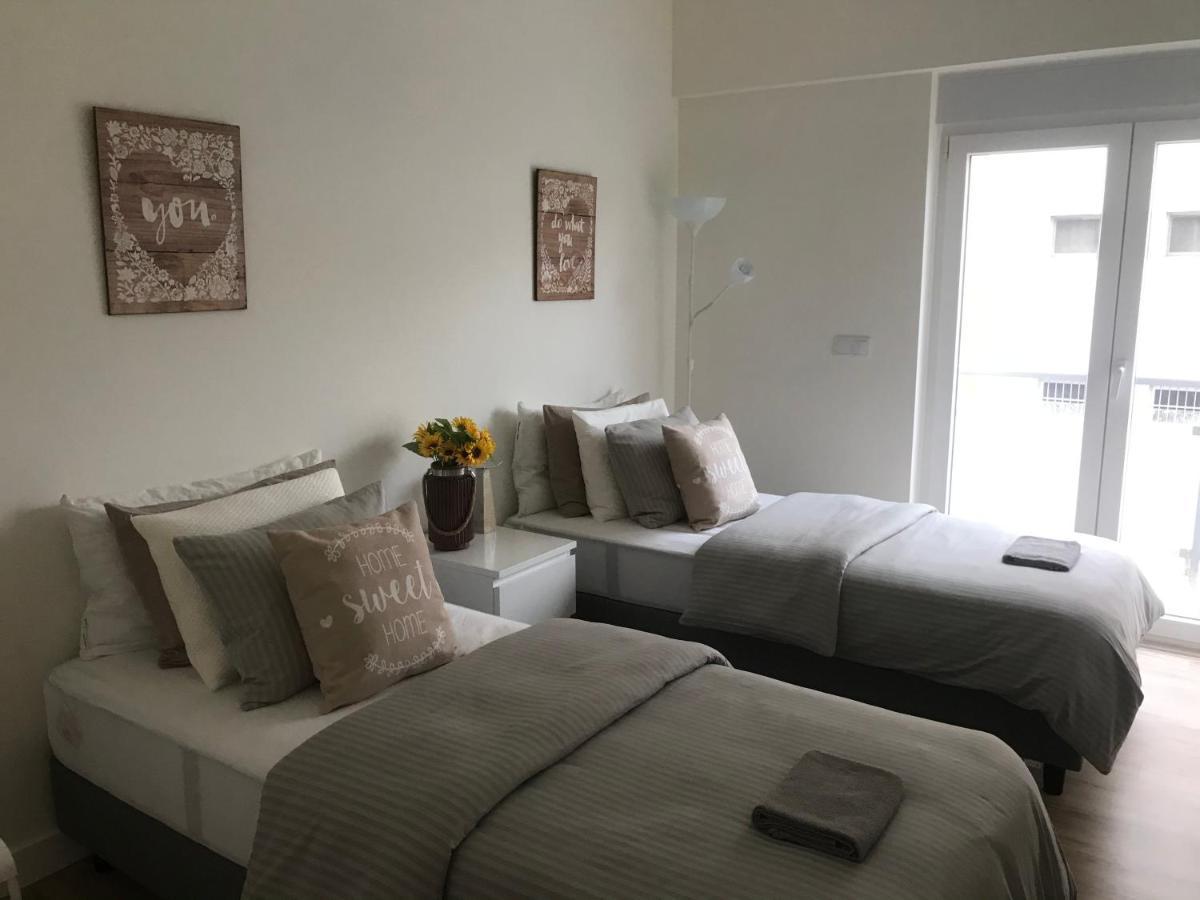 Modern Twin Room With A Balcony 蒙蒂茹 外观 照片