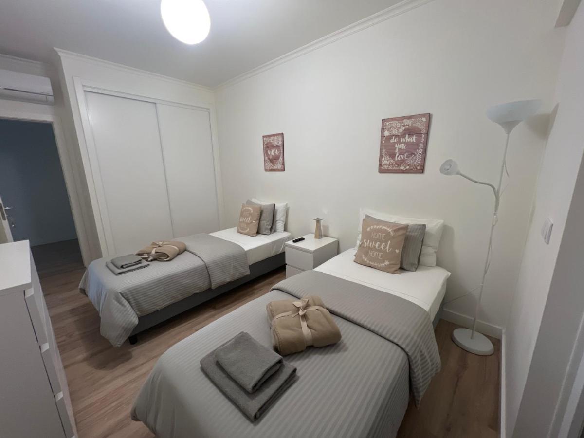 Modern Twin Room With A Balcony 蒙蒂茹 外观 照片